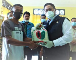 Bupati Dairi Berikan Bantuan dan Penguatan Kepada Keluarga Terkena Musibah Longsor