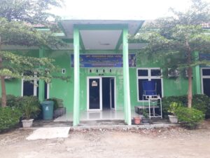 Jam Dinas Pegawai Puskesmas Desa Lama Tidak Ada di Tempat