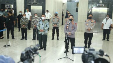 Photo of Silaturahmi Ke Mahkamah Agung, Kapolri Bahas Tilang Elektronik