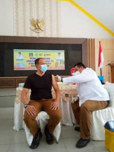 Pemkab Langkat Laksanakan Vaksinasi Tahap Satu
