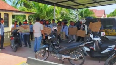 Photo of Merasa Dikriminalisasi, Kelompok Tani Nipah Datangi Polsek Tanjung Pura
