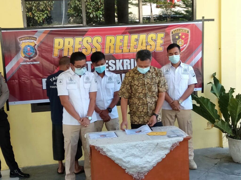 Polres Pakpak Bharat Gelar Press Release Pengungkapan Kasus Perjudian Dan Melawan Petugas Dengan Kekerasan