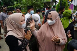 Ketua PKK Langkat Resmikan Mushola di Brandan Barat