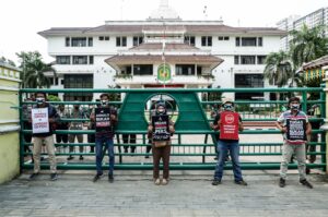 Protes Intimidasi Dan Perintangan, Jurnalis Aksi Tutup Mulut Di Balai Kota Medan