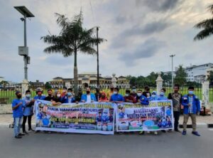 KNPI Kota Medan  Dan  Medan Maimun  Bagikan 500 Takjil Di Medan Maimun