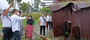 Desa Lae Langge Kena Puting Beliung Bupati Pakpak Bharat Langsung Tinjau Lokasi