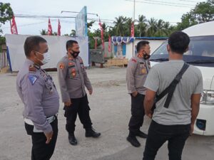 Kapolres Langkat Memimpin Penyekatan Di Pos Penyekatan II Water Park Ria Desa Air Hitam Kec. Gebang