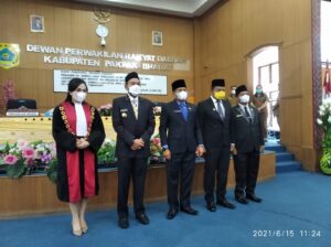 Hotma Ramles Tumangger Mantan Kepala Desa menjabat Ketua DPRD masa periode 2019-2024
