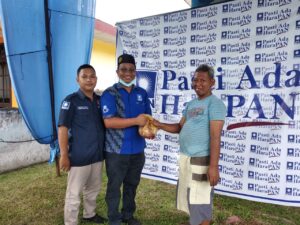 Hari Kedua Idul Adha, DPD PAN Langkat Membagikan 215 Paket Daging