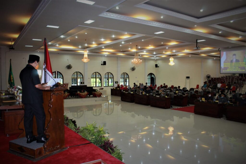 Bupati Sampaikan Pandangan Umum Fraksi, Dirapat Paripurna DPRD Langkat