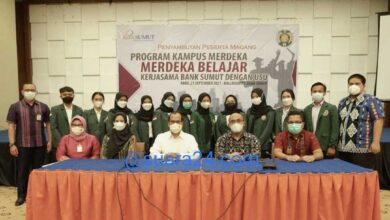 Photo of Universitas Sumatera Utara Serah Terima Mahasiswa Peserta Magang ke Bank Sumut