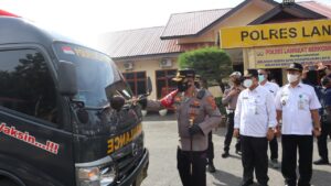 Kapolres Langkat “Jemput Bola” Vaksinasi Warga Pedalaman Dengan Mobil Gerai Vaksinasi Keliling