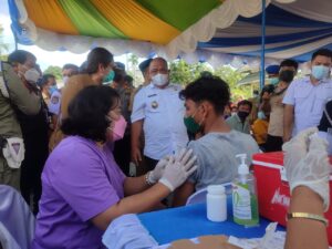 Tingkatkan Kesejahteraan, Bupati Langkat Panen Raya Bersama Gubsu