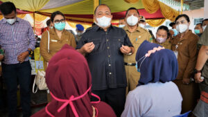 Bupati Ajak Masyarakat Jadi Garda Terdepan Kampanyekan Vaksin