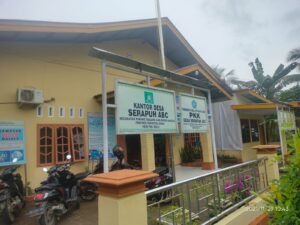 Konfirmasi Pengadaan Tiang listrik Besi di Desa Serapuh ABC, Diduga Kades Coba Suap Wartawan