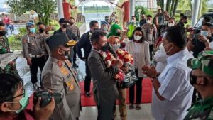 Tiba di Manado, Kapolda Irjen Pol Mulyatno Disambut Gubernur Sulut