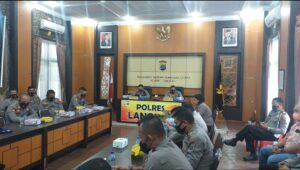 Polres Langkat Gelar Vidcon Terkait Anev Lanjutan Pelaksanaan Vaksinasi Covid 19