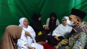Plt Bupati Langkat Takziah ke Rumah Duka Korban Lakalantas Kereta Api
