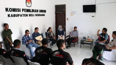 Photo of Sarat Kecurangan, Formapera Demo KPU Deliserdang Desak Hasil Seleksi PPK Dibatalkan
