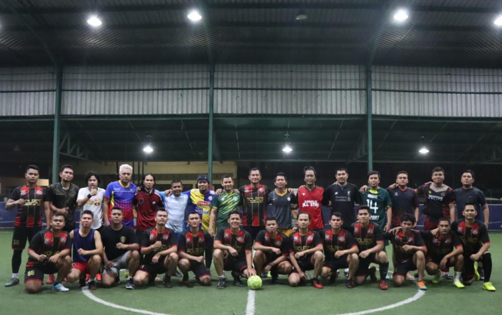 Fun Futsal Polres Belawan vs Jurnalis Kapolres: Pentingnya Menjaga Silahturahmi