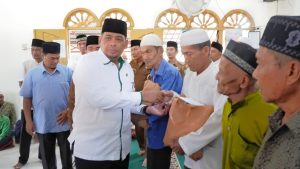 Bekerjasama IPHI dan PT LNK Berikan Bantuan ke Kaum Dhuafa