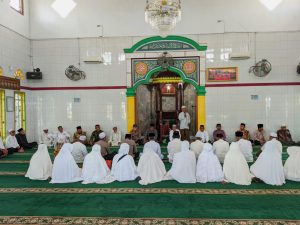Muspika Plus Kecamatan Batang Kuis Mengadakan Pelepasan Dan Tapung Tawar Calon Jamaah Haji