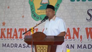 Hadiri Wisuda Ulumul Quran, Syah Afandin berikan Hadiah Umroh ke Santri