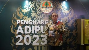 Pj Bupati Langkat Faisal Hasrimy Jemput Piala Adipura Tahun 2023