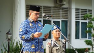Asisten Administrasi Umum Pimpin Upacara Hari Otonomi Daerah 2024