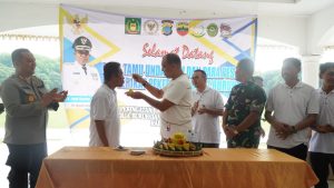 Peringati MayDay 2024, Pj Bupati Langkat Lepas Peserta Jalan Santai