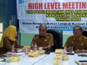 Pj Bupati Langkat Ikuti Zoom Rakor Pengendalian Inflasi Daerah Pekan di Bulan Juli