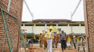 Faisal Hasrimy Tinjau Bangunan GOR Persiapan Hadapi PON XII Aceh-Sumut 2024