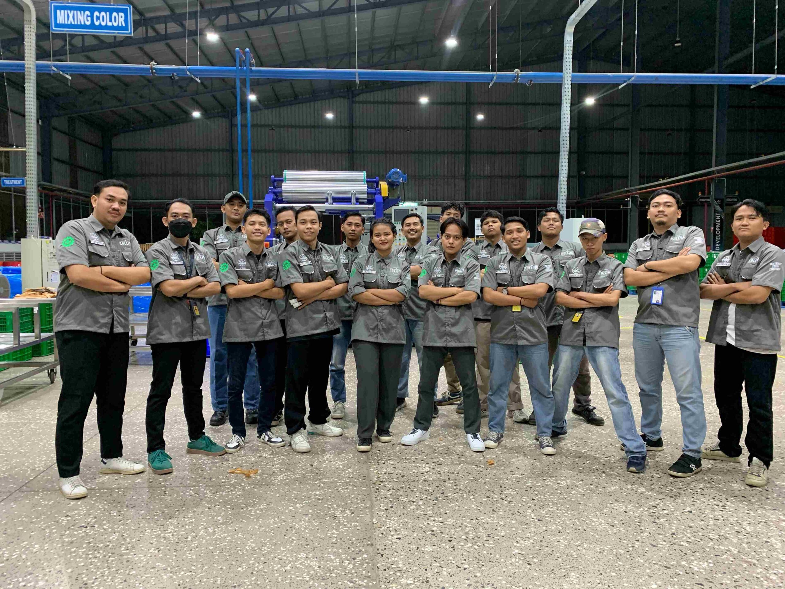 seragam kerja, aktivitas operasional instansi